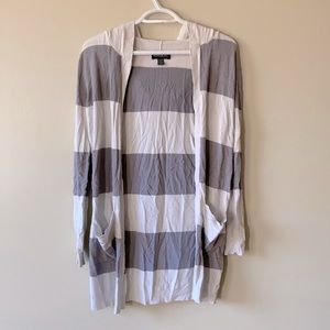 Hooded grey and white cardigan